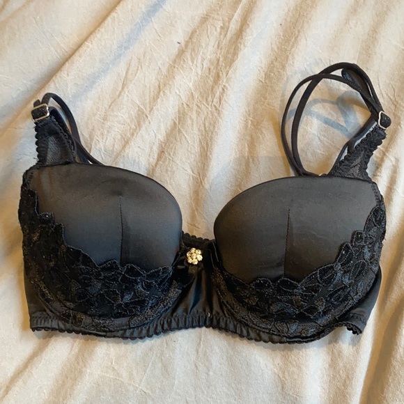 Victoria’s Secret Very Sexy Balconet Lace - 32B - Picture 1 of 6